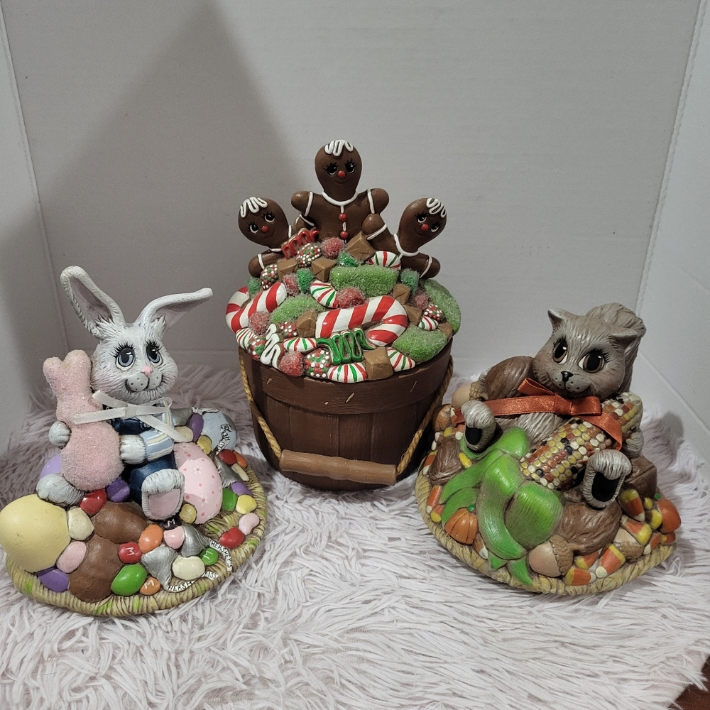 VTG Handpaited Candy Bowl with Interchangeable Lids Easter, Fall & Christmas